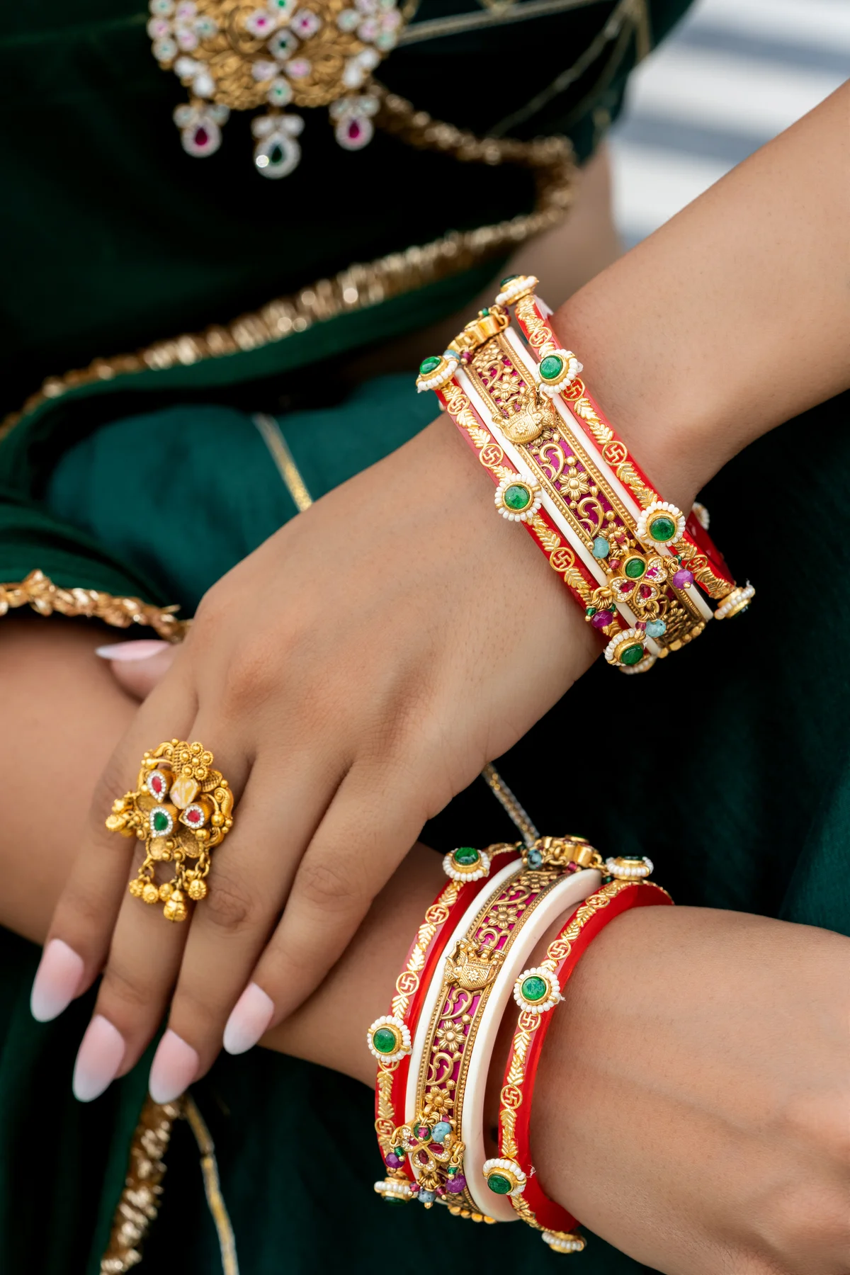 Deepkrishna Zaveri Bangles & Kadas
